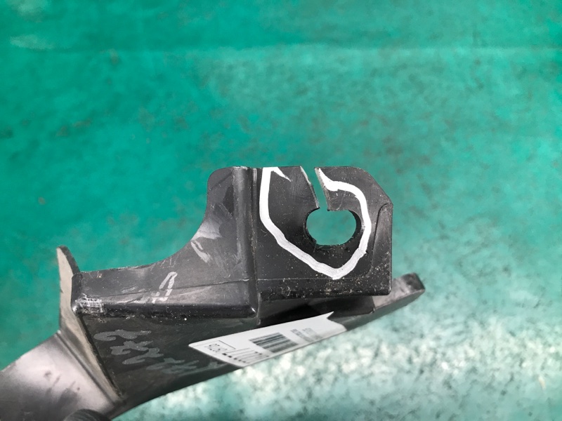 Дефлектор радиатора передний правый MAZDA 6 GH 07-12 3.7 CA Дефлектор радиатора передний правый MAZDA 6 GH 07-12 3.7 CA