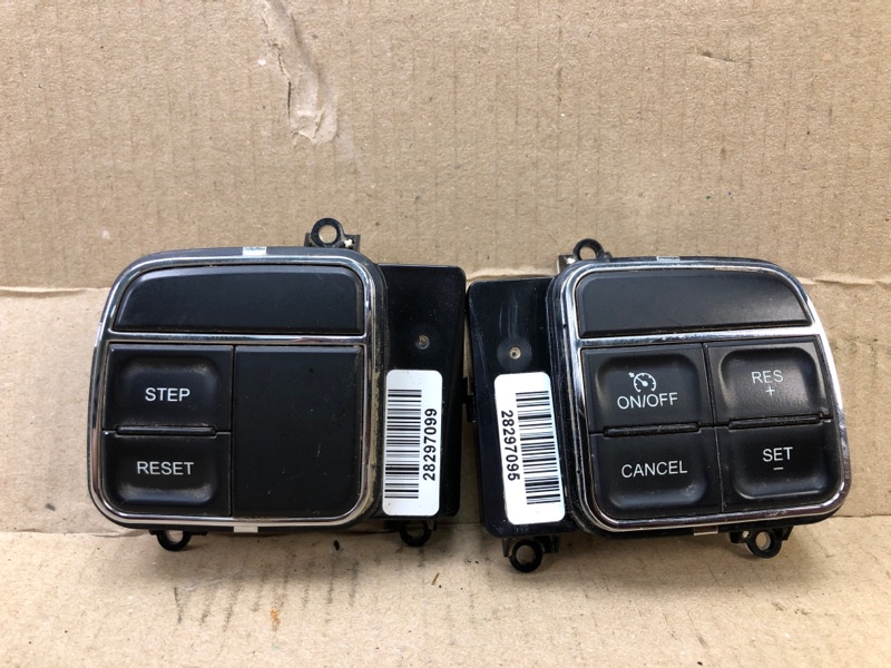 Запчасть кнопки на руль JEEP PATRIOT 10-17 2014 MK74 2.0 ECN 56046094AE Б/У Кнопки на руль JEEP PATRIOT 10-17 2014 MK74 2.0 ECN 56046094AE Б/У