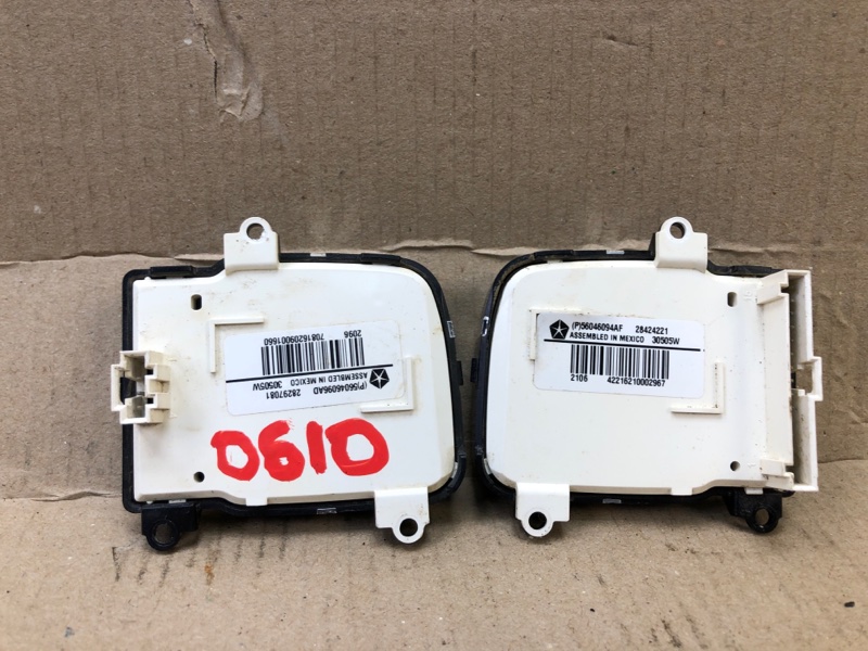 Кнопки на руль JEEP PATRIOT 10-17 MK74 2.0 ECN Кнопки на руль JEEP PATRIOT 10-17 MK74 2.0 ECN