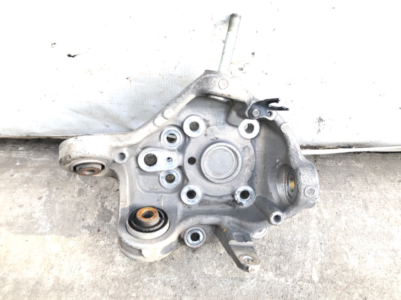 Цапфа задняя правая MDX (YD3) 13-21 2014 YD3 3.5 J35Y4