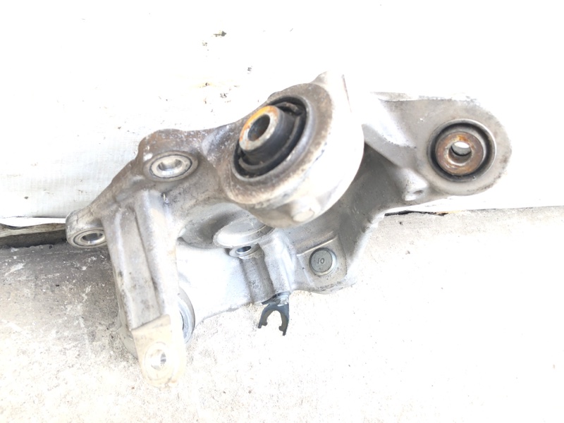 Цапфа задняя правая ACURA MDX (YD3) 13-21 YD3 3.5 J35Y4