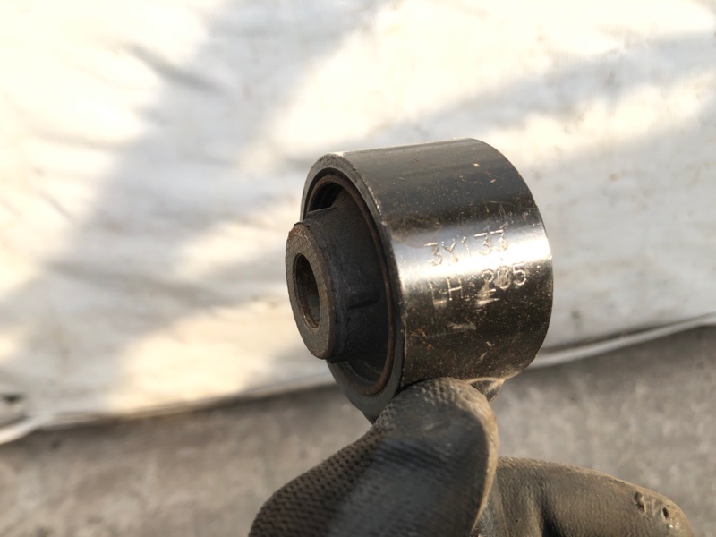 Рычаг задней подвески поперечный нижний левый ACURA MDX (YD3) 13-21 YD3 3.5 J35Y4