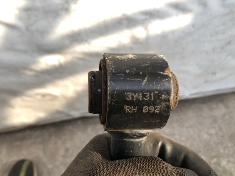 Рычаг задней подвески поперечный нижний правый ACURA MDX (YD3) 13-21 YD3 3.5 J35Y4