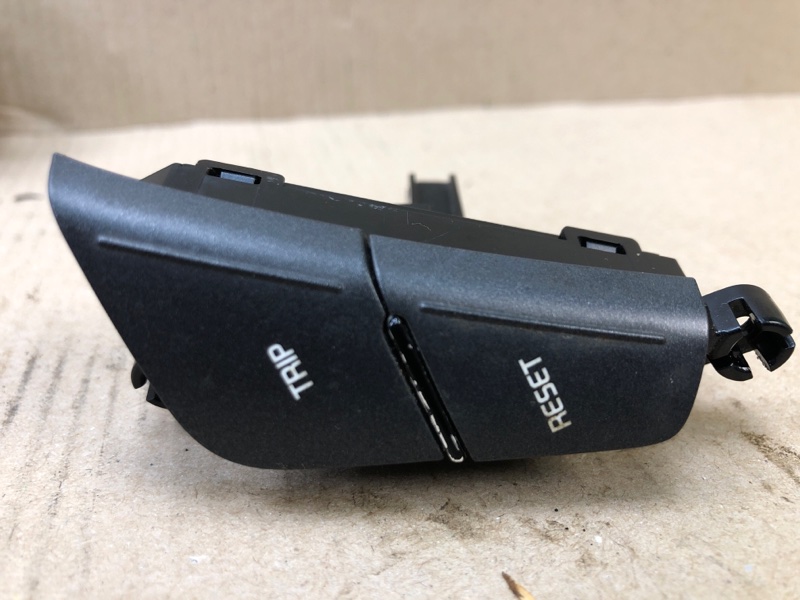 Кнопки на руль FORTE YD 12- 2015 YD 1.8 G4NB