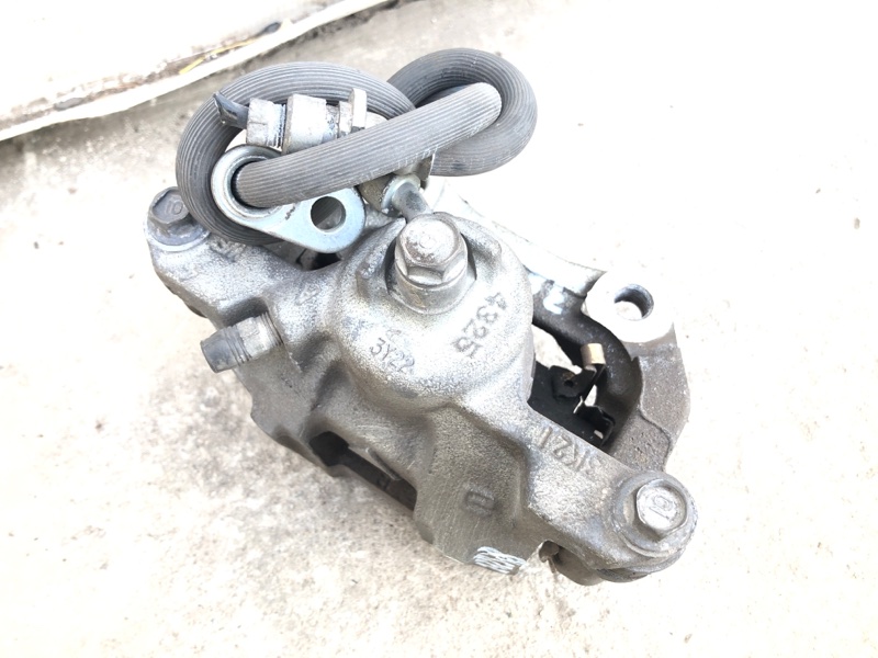 Суппорт тормозной задний левый ACURA MDX (YD3) 13-21 YD3 3.5 J35Y4