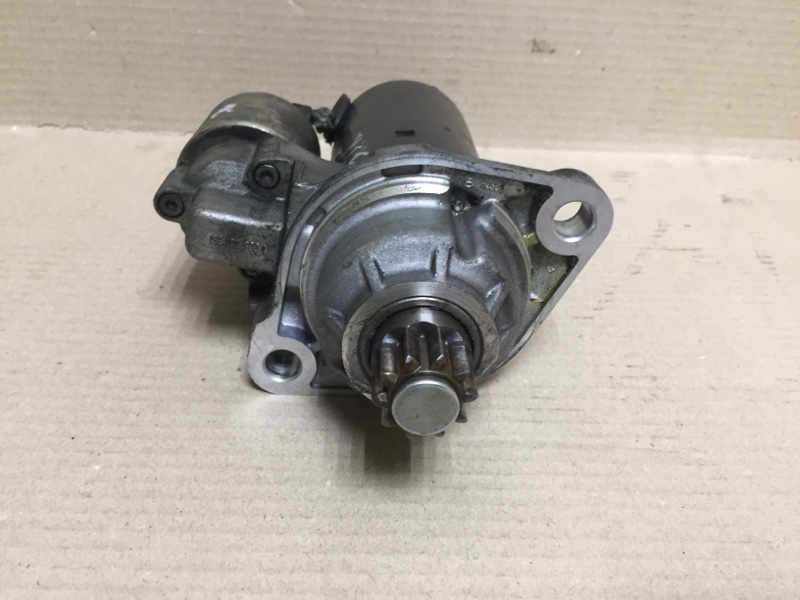 Стартер PASSAT B7 11-15 2012 CBTA 2.5L