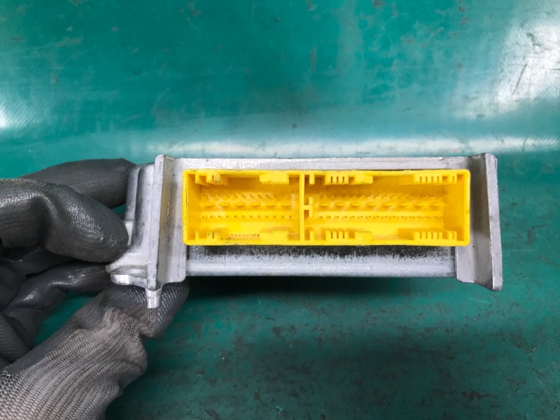 Блок управления AIRBAG JEEP LIBERTY 02-07 Блок управления AIRBAG JEEP LIBERTY 02-07