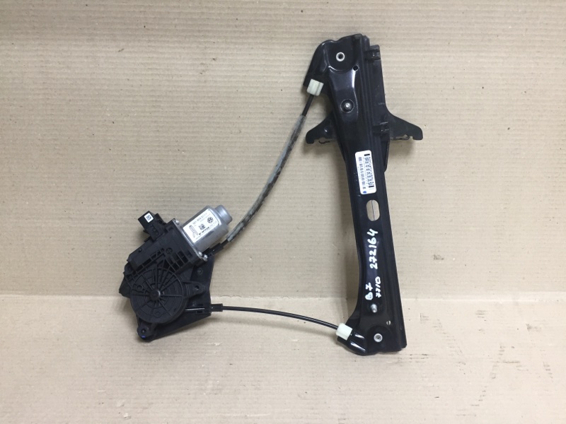 Стеклоподъемник задний левый VOLKSWAGEN PASSAT B7 11-15 2012 CBTA 2.5L 561 839 461 C Б/У