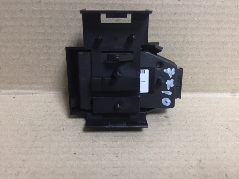 Блок электронный PASSAT B7 11-15 2012 CBTA 2.5L