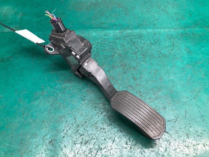 Педаль газа TOYOTA CAMRY 50 12-15 2013 2.5 2ARFXE 78110-06040 Б/У