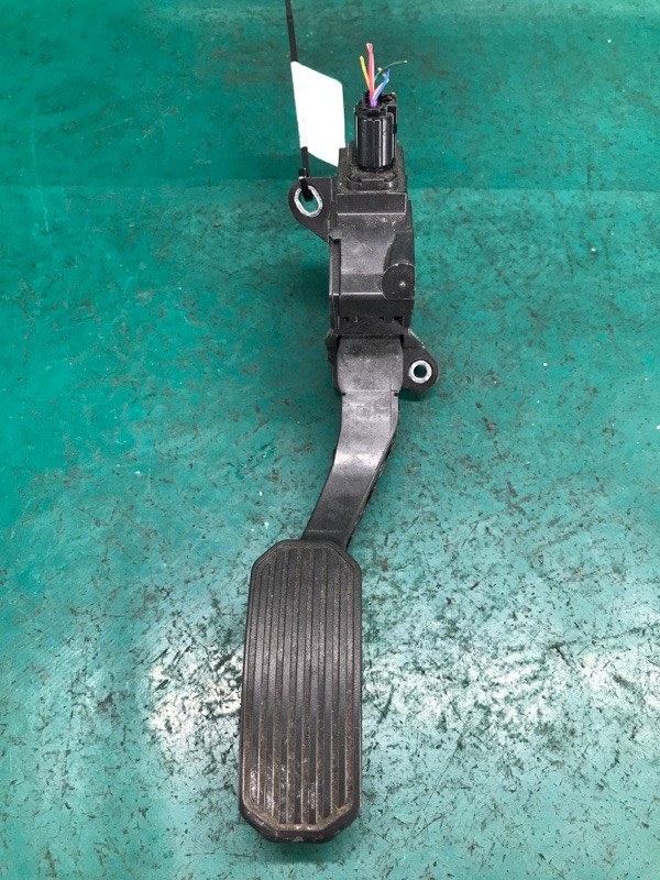 Педаль газа TOYOTA CAMRY 50 12-15 2.5 2ARFXE