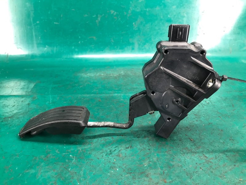 Педаль газа TRIBECA B10 07-13 2008 3.6 EZ36