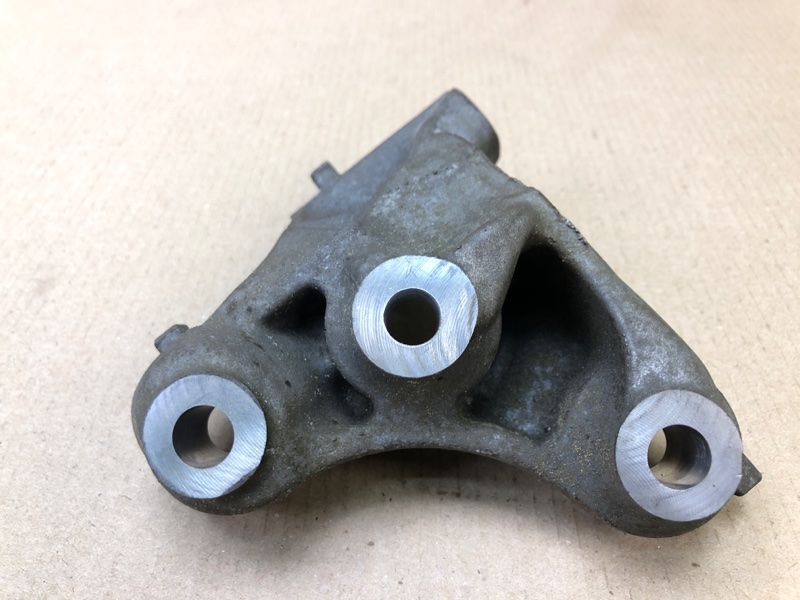 Кронштейн генератора NISSAN X-TRAIL/ROGUE T32 13-20 2016 T32 2.5 QR25DE 11710-3TA0A Б/У