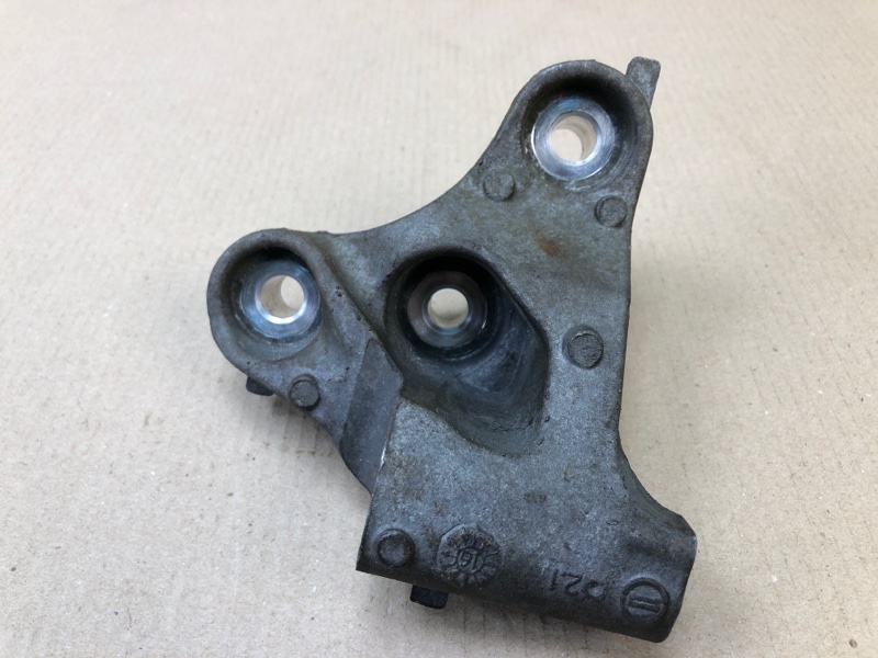 Кронштейн генератора NISSAN X-TRAIL/ROGUE T32 13-20 T32 2.5 QR25DE