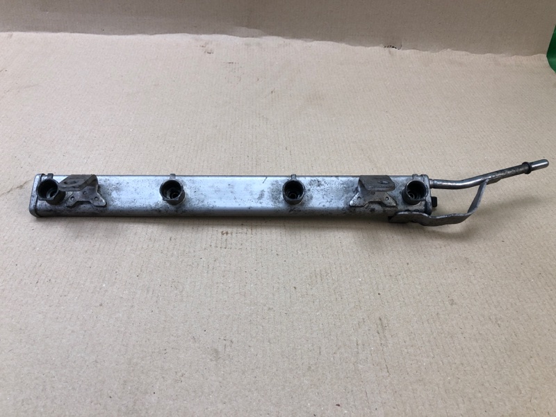 Топливная рейка NISSAN X-TRAIL/ROGUE T32 13-20 2016 T32 2.5 QR25DE 17520-4BA0A Б/У