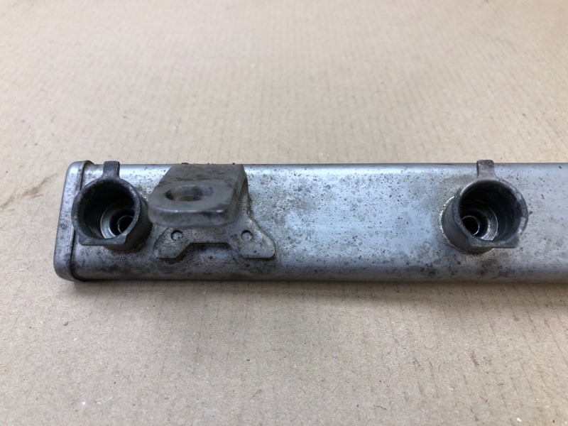 Топливная рейка X-TRAIL/ROGUE T32 13-20 2016 T32 2.5 QR25DE