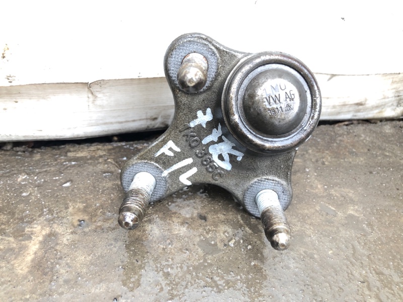 Шаровая опора передняя левая PASSAT B7 11-15 2012 CBTA 2.5L