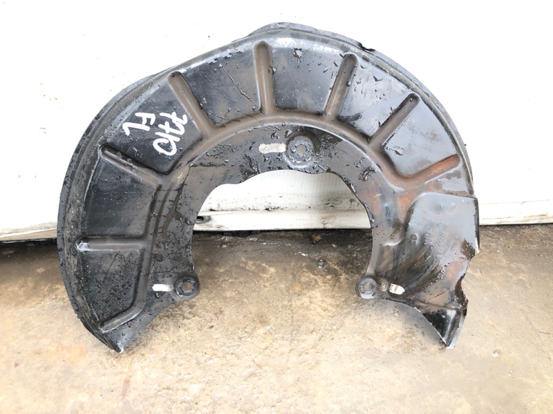Защита тормозного диска передняя левая PASSAT B7 11-15 2012 CBTA 2.5L