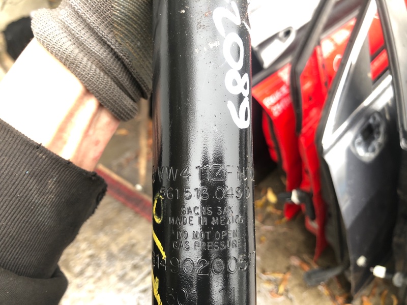 Амортизатор задний PASSAT B7 11-15 2012 CBTA 2.5L