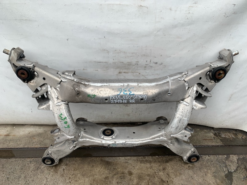 Балка задней подвески FX S50 03-08 2004 3.5 VQ35DE