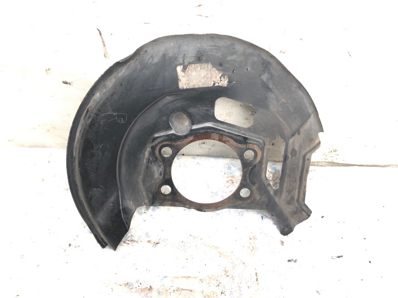 Защита тормозного диска передняя правая X-TRAIL/ROGUE T32 13-20 2018 2.5 QR25DE