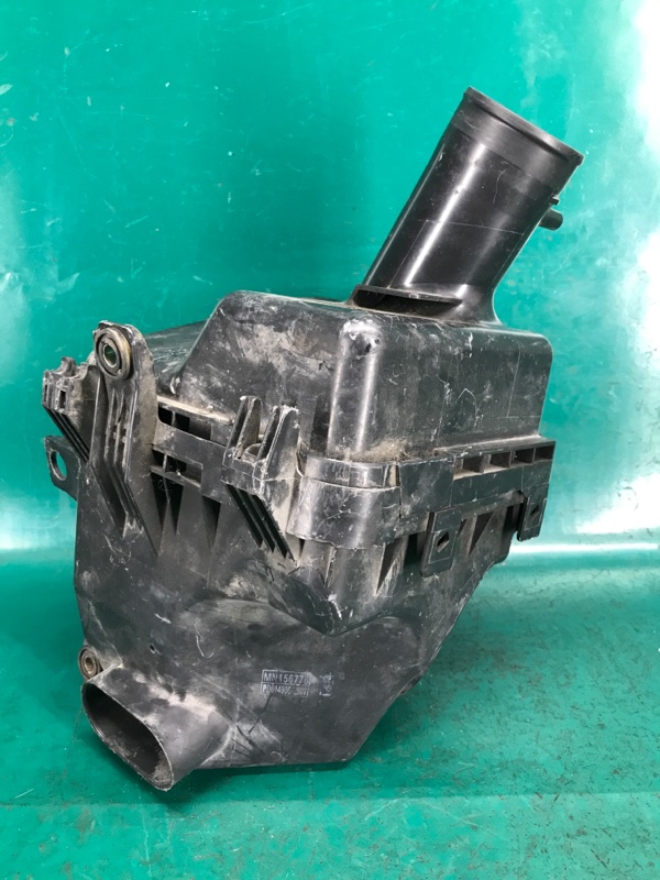 Корпус воздушного фильтра MITSUBISHI ECLIPSE 05-08 COUPE 2.4