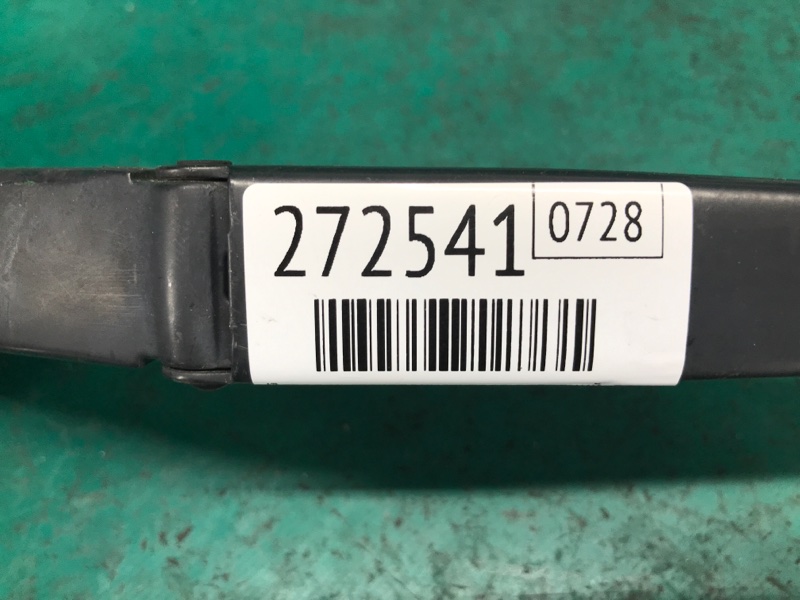 Поводок стеклоочистителя передний правый LEAF 10-17 2012