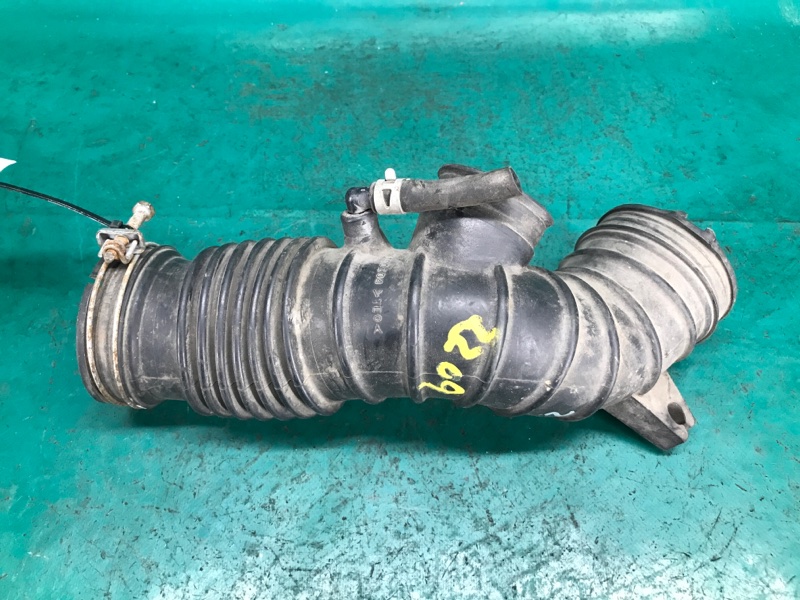 Патрубок воздушного фильтра ECLIPSE 05-08 2006 COUPE 2.4