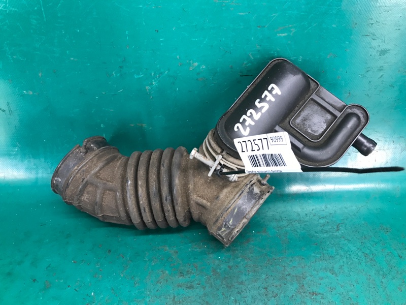 Патрубок воздушного фильтра NISSAN NV200 USA 13- 2017 2.0 MR20DE 16576-EL00B Б/У