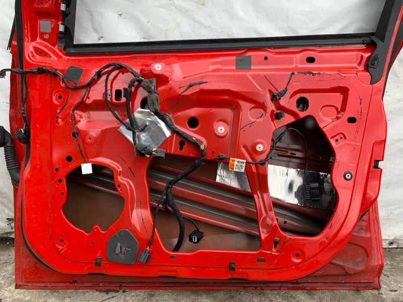 Дверь передняя правая FOCUS 10-18 MK3 Дверь передняя правая FOCUS 10-18 MK3