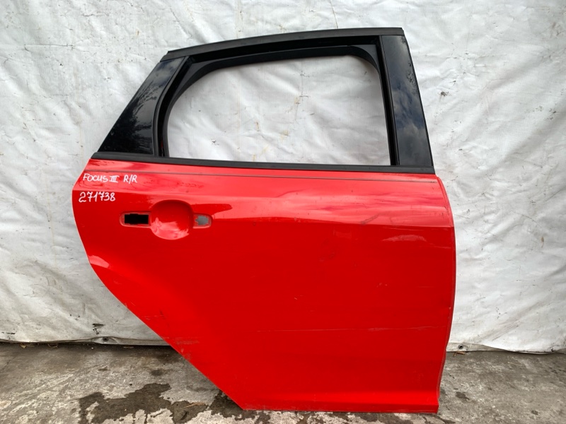 Дверь задняя правая FORD FOCUS 10-18 MK3 DM5Z-5824630-C Б/У