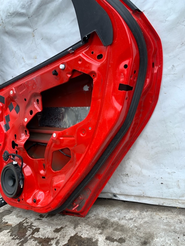 Дверь задняя правая FOCUS 10-18 MK3