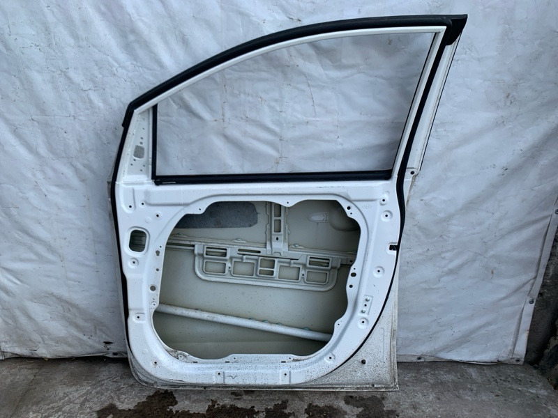 Дверь передняя правая SEDONA 14-18 16 YP 3.3 G6DM