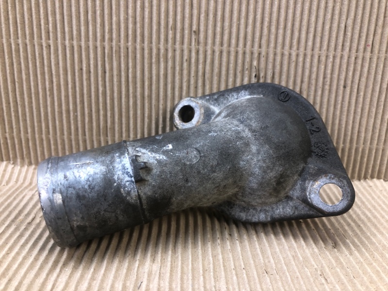 Корпус термостата NISSAN ROGUE 08-15 QR25 13049-JA01A Б/У