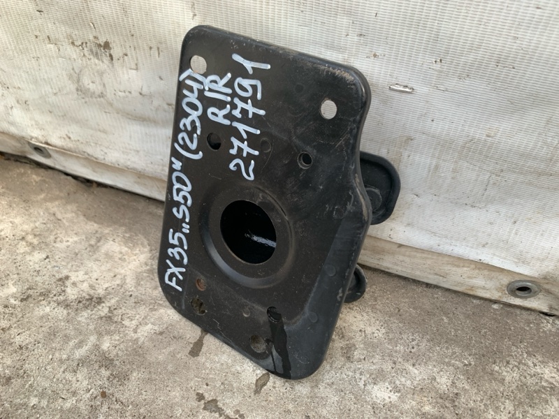 Кронштейн усилителя заднего бампера правый INFINITI FX S50 03-08 3.5 VQ35DE