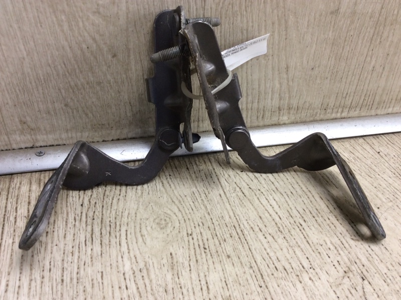 Петля крышки багажника NISSAN PATHFINDER R52 12-21 2014 R52 3.5 VQ35DE 90400-3KA0A Б/У