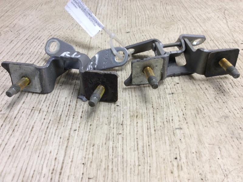 Петля крышки багажника COMPASS 06-16 2014 MK49 2.0 ECN Петля крышки багажника COMPASS 06-16 2014 MK49 2.0 ECN