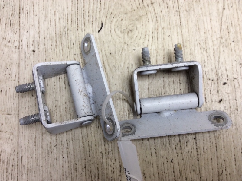 Петля крышки багажника SORENTO XM 09-14