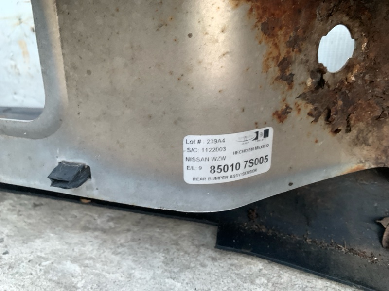 Бампер задний QX56 / TITAN / ARMADA 04-16