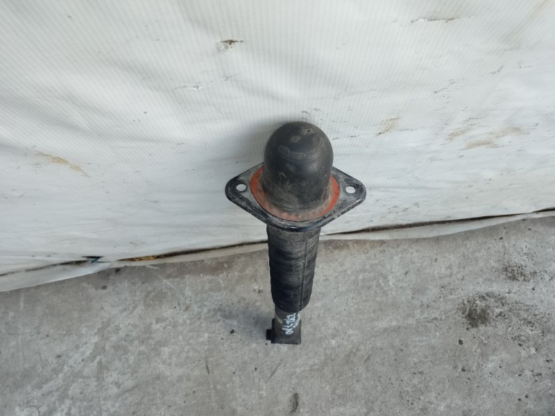 Амортизатор задний M35/M45 04-10 2004 3.5 VQ35DE Амортизатор задний M35/M45 04-10 2004 3.5 VQ35DE