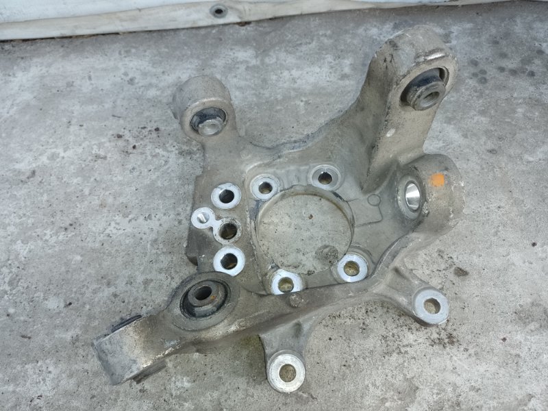 Цапфа левая INFINITI M35/M45 04-10 3.5 VQ35DE Цапфа левая INFINITI M35/M45 04-10 3.5 VQ35DE