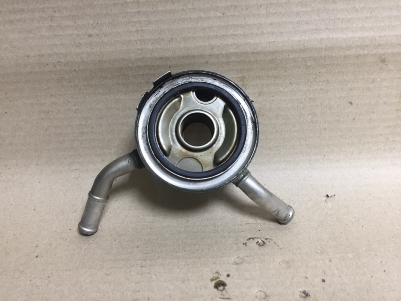 Теплообменник масляного фильтра NISSAN VERSA B17 11-19 2013 SEDAN 1.6 HR16DE 21305-1KA1A Б/У