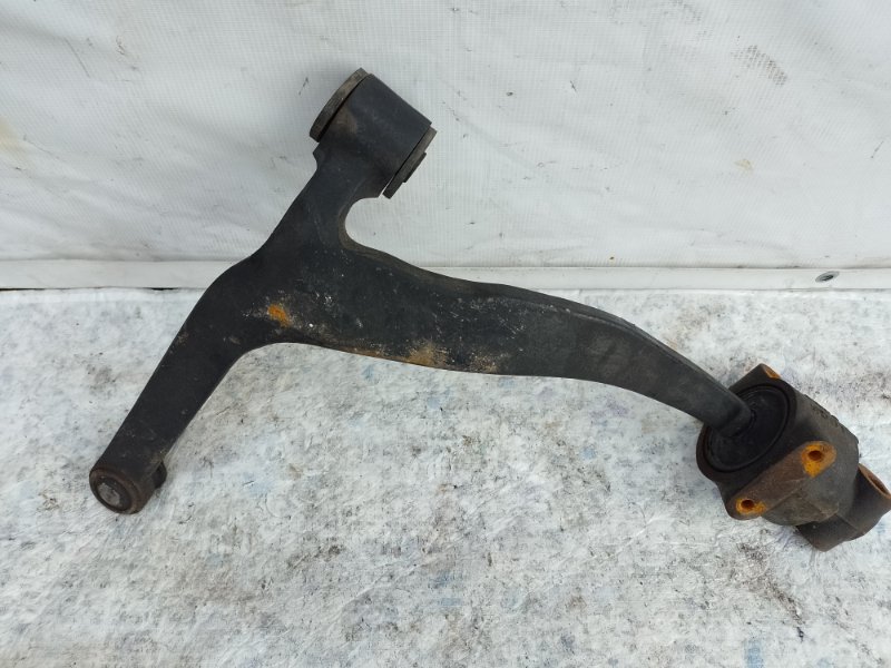 Рычаг передней подвески нижний правый FX S50 03-08 2004 3.5 VQ35DE