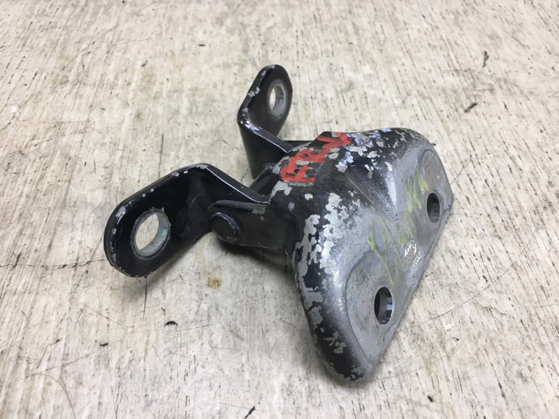 Петля двери нижняя передняя правая HYUNDAI ELANTRA MD 10-15 MD 1.8 G4NB
