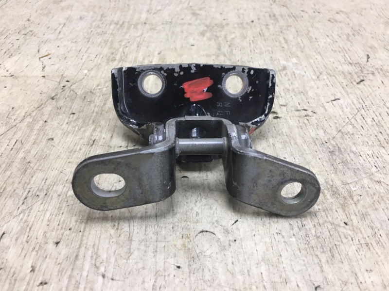 Петля двери нижняя передняя правая ELANTRA MD 10-15 2012 MD 1.8 G4NB
