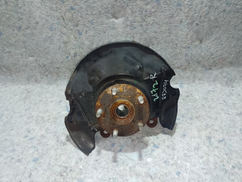 Кулак поворотный передний правый TLX 17-20 2019 2.4L