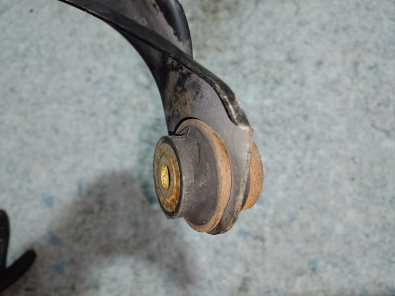 Рычаг передней подвески верхний левый MAZDA 6 GH 07-12 3.7 CA