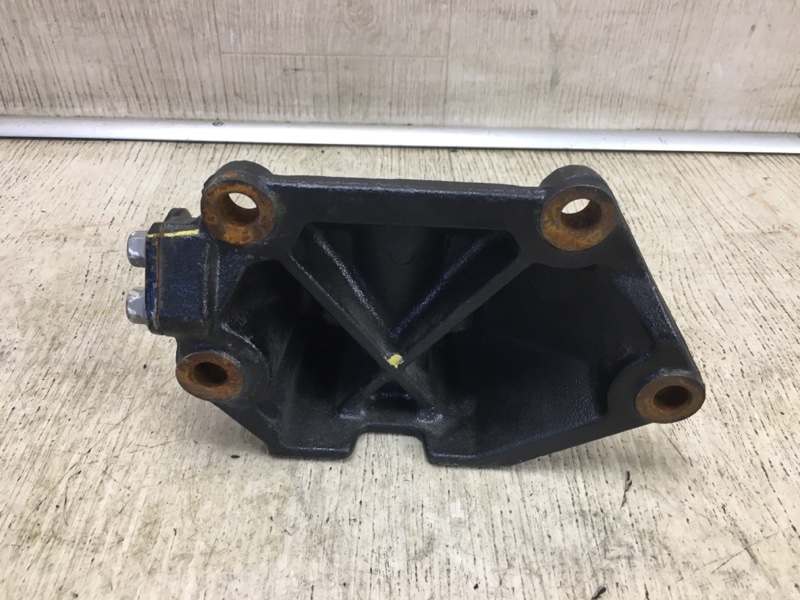 Кронштейн КПП KIA FORTE YD 12- YD 2.0 G4NC Кронштейн КПП KIA FORTE YD 12- YD 2.0 G4NC