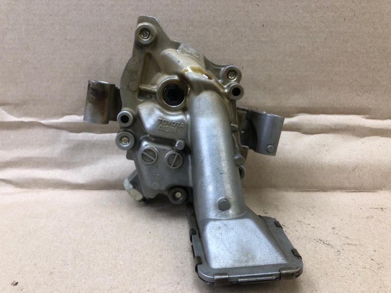 Масляный насос TOYOTA COROLLA 150 06-13 1ZR 15100-37020 Б/У