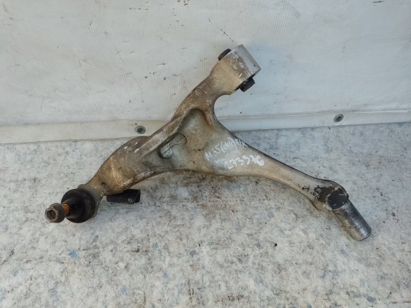 Рычаг передней подвески нижний правый INFINITI M35/M45 04-10 2004 3.5 VQ35DE 54500-EG00A Б/У